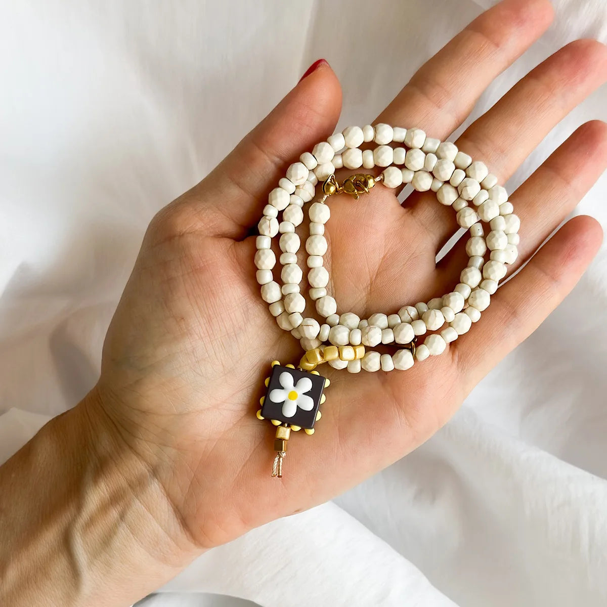 White turquoise bead necklace