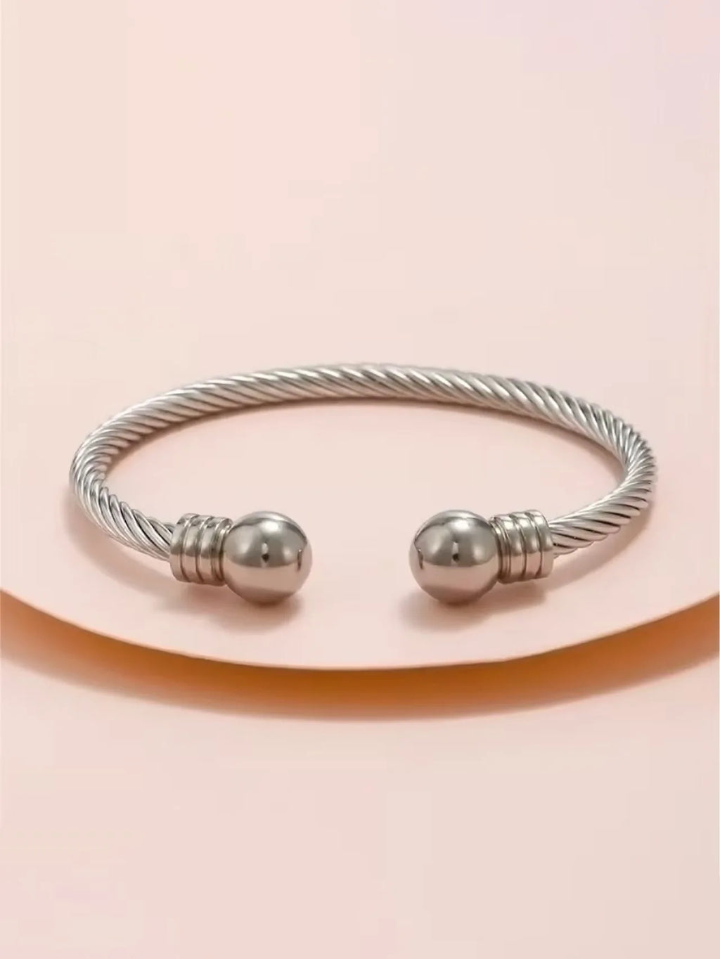 1 fashion bracelet