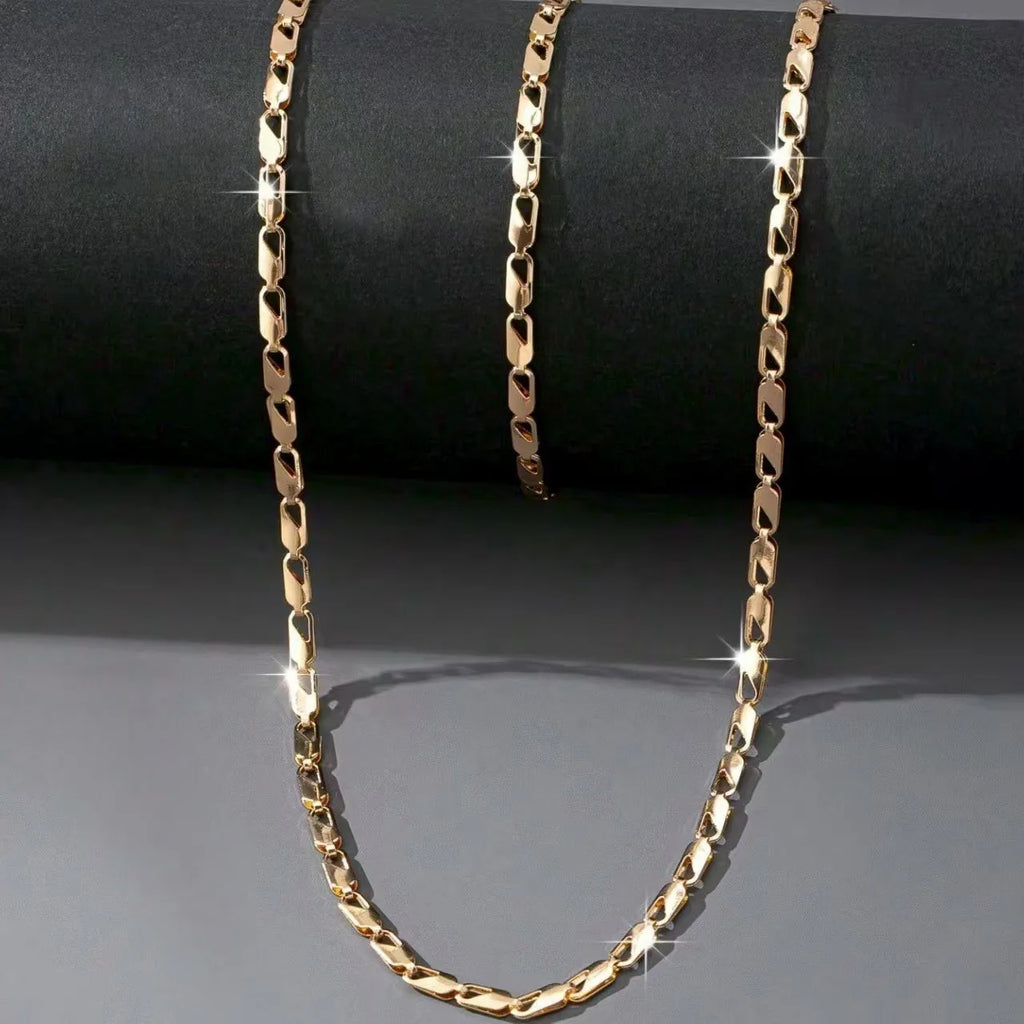 Luxurious Women's Necklaces