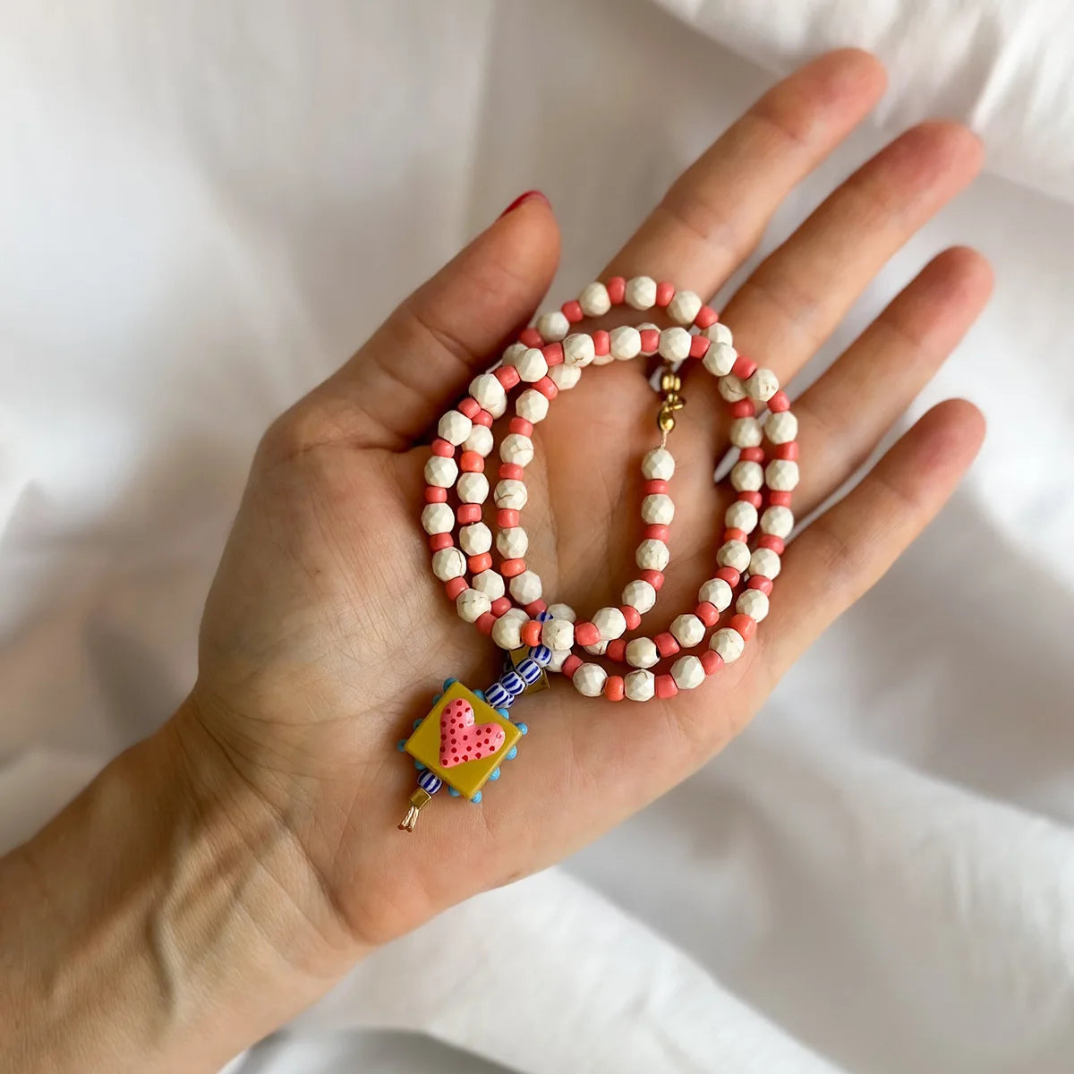 White turquoise bead necklace